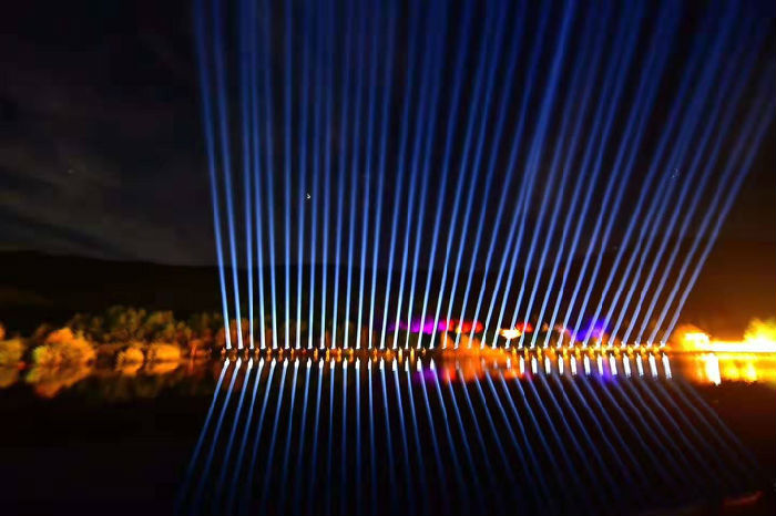 光束灯效果图 (2).jpg